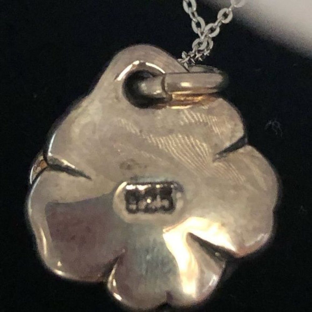 925 Sterling Silver 3D Rose Pendant and Necklace Womens Flower Feminine Pretty - Picture 6 of 6